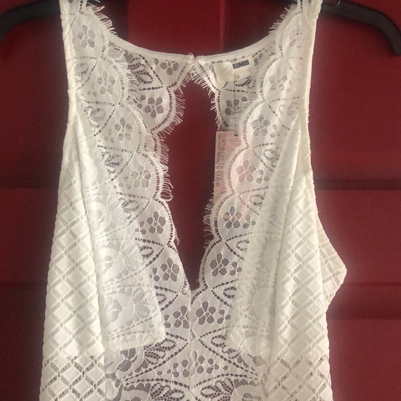 Lace romper size large - Picture 4 of 6